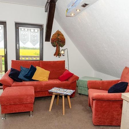 3-R-Ferienwohnung-Fuer-3-Personen-In-Schaprode-Auf-Ruegen-Zi4 Exterior photo